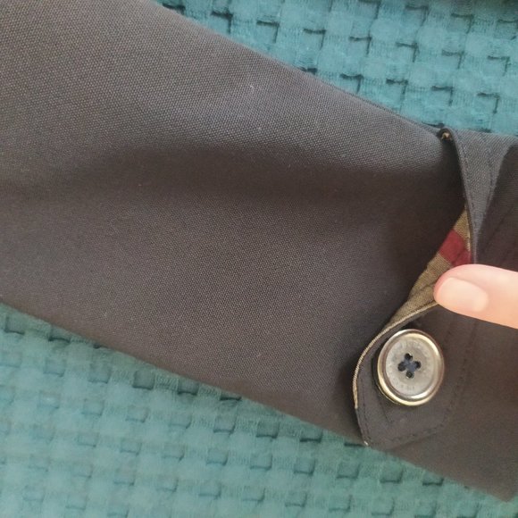 Burberry Toddler Trench Coat - Picture 5 of 5